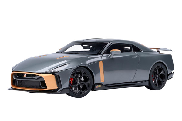 1/18 NISSAN GT-R50 by ITALDESIGN (グレー/ゴールド)[オートアート]