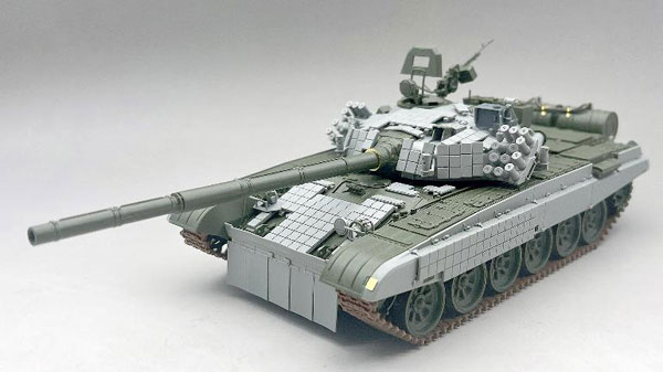 1/35 ポーランド 主力戦車 PT-91 トファルディ プラモデル[アミュージングホビー]《０８月予約》
