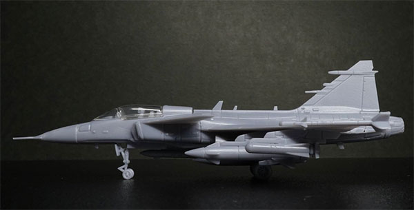 1/144 JAS39 グリペン プラモデル(リニューアル版)[エイチエムエー]《１２月予約》