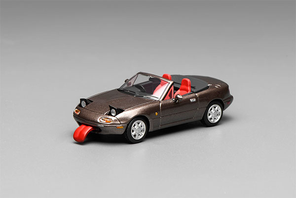 1/64 Mazda Eunos Roadster (NA) 右ハンドル Metallic Brown