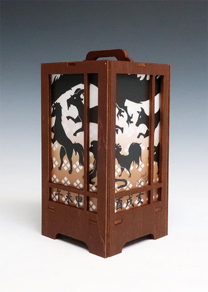 木製クラフト 木楽 行燈(きらく あんどん)干支・塗装[京都模型]《在庫