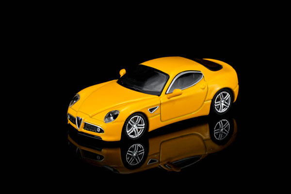 1/64 アルファロメオ 8C Competizione 2008 Giallo Mica Yellow
