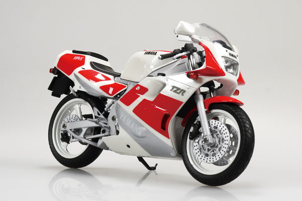 【ハイエナ】レッドジェム80㎝前後、ホワイトセージ　2本セット 1/12 完成品バイク Yamaha TZR250 '89 シルキーホワイト/ファイン