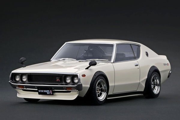 1/18 Nissan Skyline 2000 GT-R (KPGC110) Ivory White[イグニッション