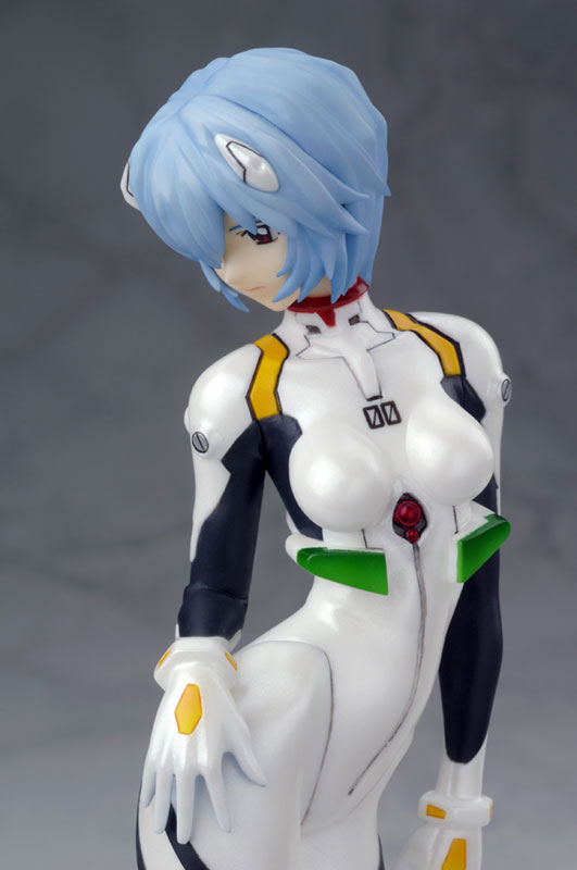 ヱヴァンゲリヲン新劇場版 綾波レイ 1/8 完成品フィギュア