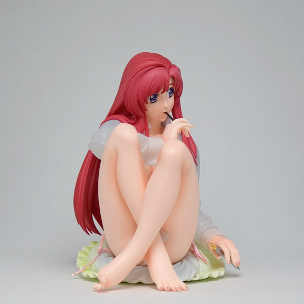 HOB-FIG-3121_03.jpg