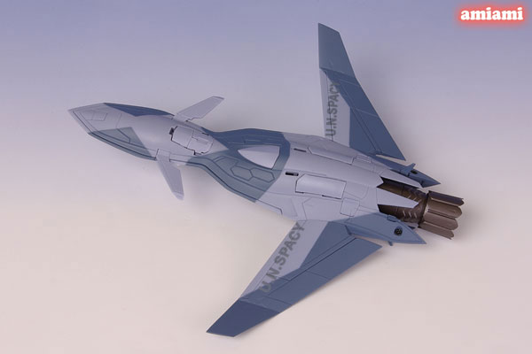 1/60マクロスゼロ 無人戦闘機 QF-2200D-A ゴースト マクロスゼロ 1/60 無人戦闘機QF-2200D-A ゴースト