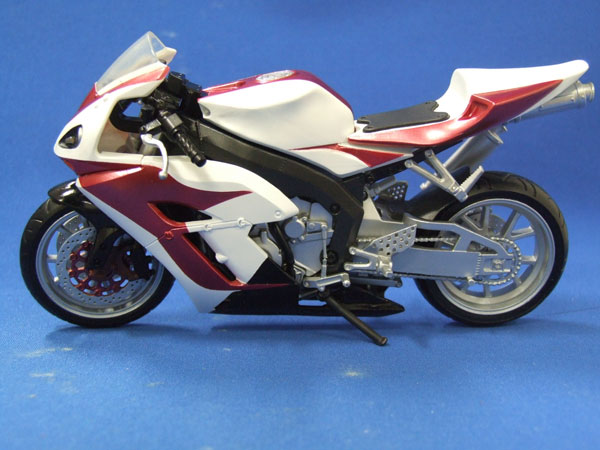 GDS-6166A_02.jpg GDS-6166A_02.jpg