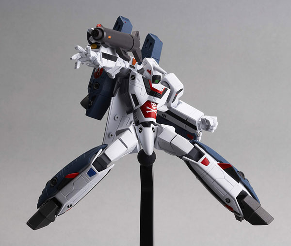 【旧版】 リボルテック No.038 劇場版 スーパーバルキリー VF-1A 〈一条輝機〉 GDS-9545_03.jpg
