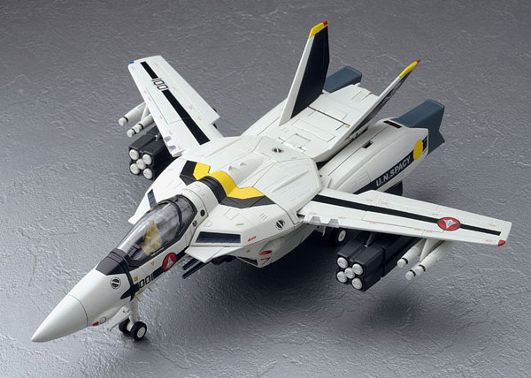 やまとマクロスシリーズ 1/60 完全変形 VF-1S ロイ・フォッカー機 TOY-RBT-0322_04.jpg