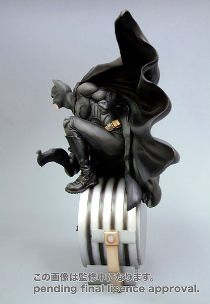 ARTFX ダークナイト バットマン オリジナルスーツVer. 1/6 簡易組立キット FIG-KAI-0010_03.jpg