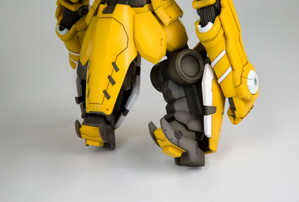 鉄のラインバレル 1/144 Scale ハインド・カインド 一部塗装済み