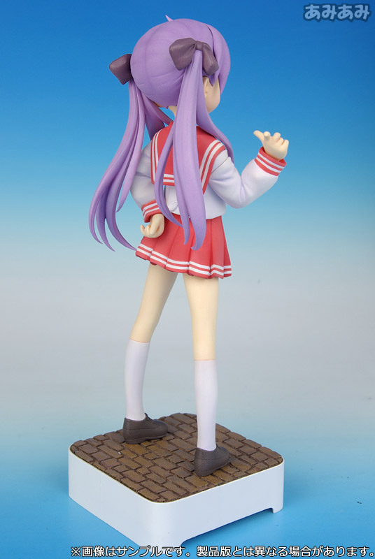 らき☆すた 柊かがみ 制服Ver. 完成品フィギュア FIG-MOE-0620_04.jpg