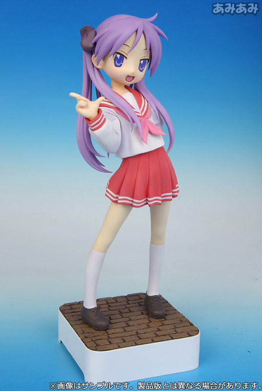 らき☆すた 柊かがみ 制服Ver. 完成品フィギュア FIG-MOE-0620_05.jpg