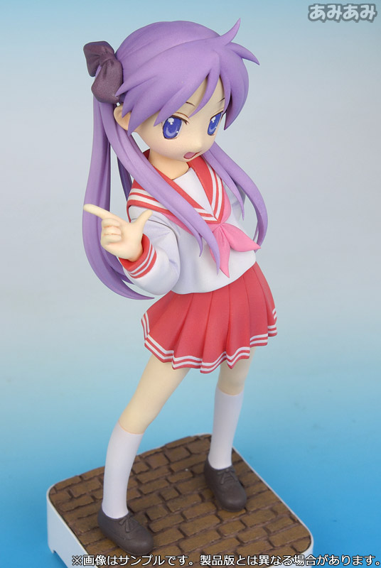らき☆すた 柊かがみ 制服Ver. 完成品フィギュア FIG-MOE-0620_07.jpg