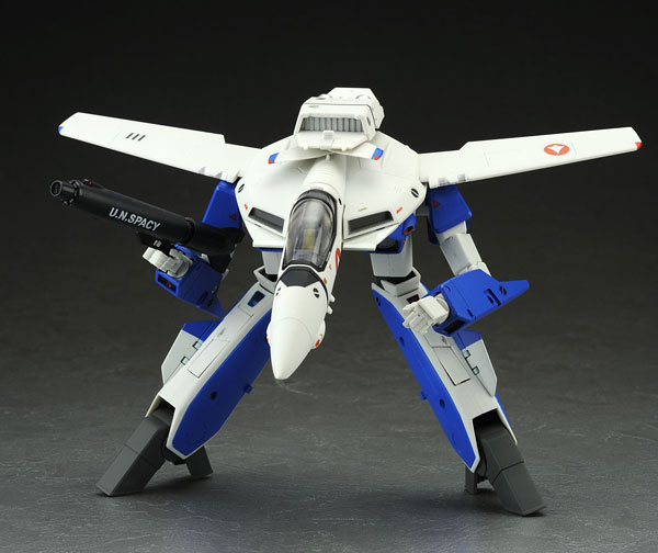 やまとマクロスシリーズ 超時空要塞マクロス 1/60 完全変形 VF-1A