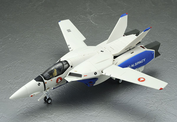 やまとマクロスシリーズ 超時空要塞マクロス 1/60 完全変形 VF-1A