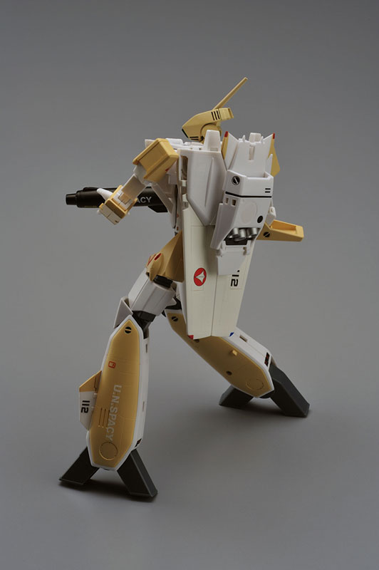 やまとマクロスシリーズ 超時空要塞マクロス 1/60 完全変形 VF-1A 柿崎