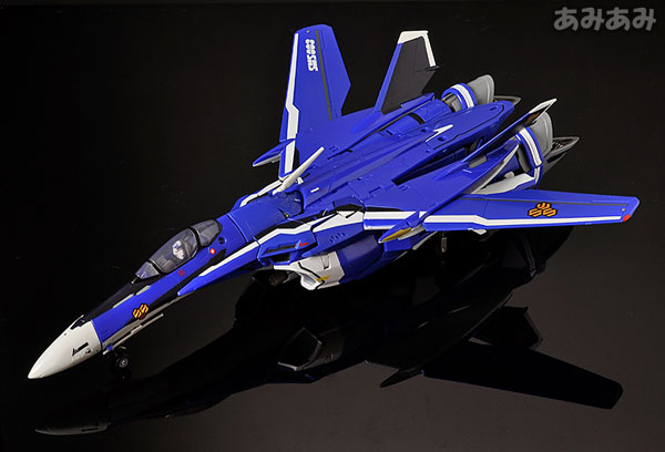 TOY-RBT-0533_02.jpg