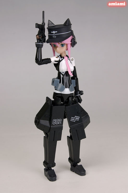 FIG-MOE-0982_04.jpg