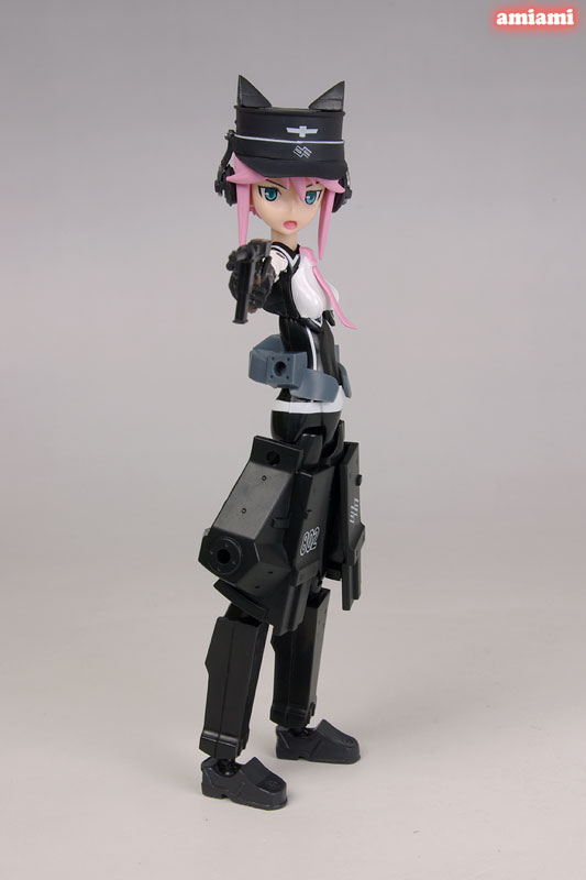 FIG-MOE-0982_07.jpg