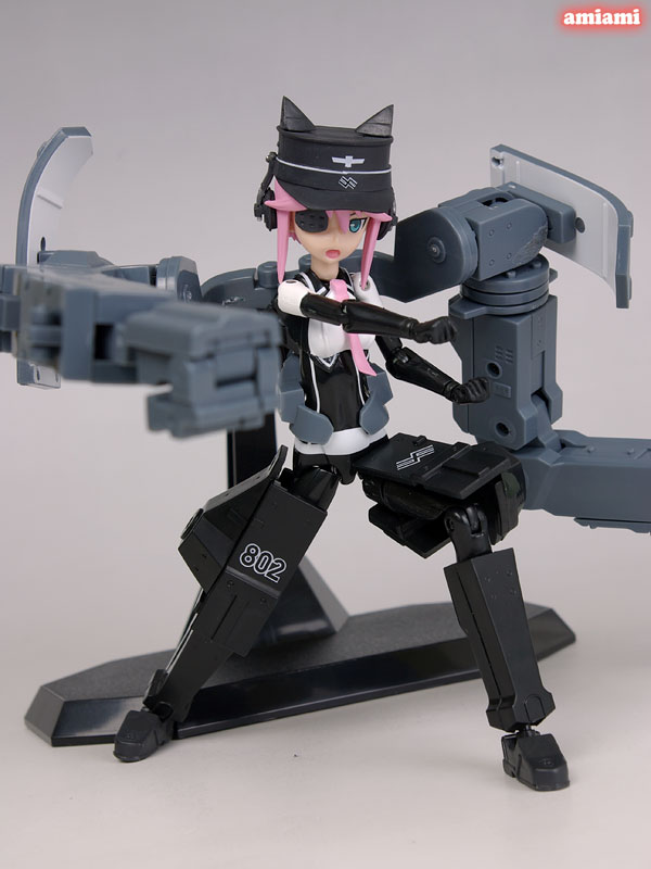 FIG-MOE-0982_13.jpg