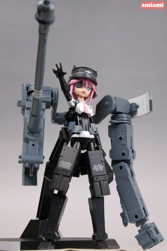 FIG-MOE-0982_16.jpg