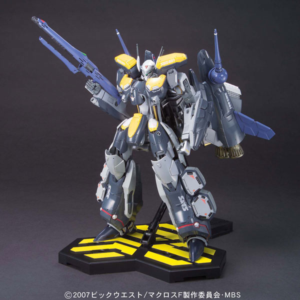 Amazon.co.jp: 1/72 VF-25S メサイアバルキリー オズマ機