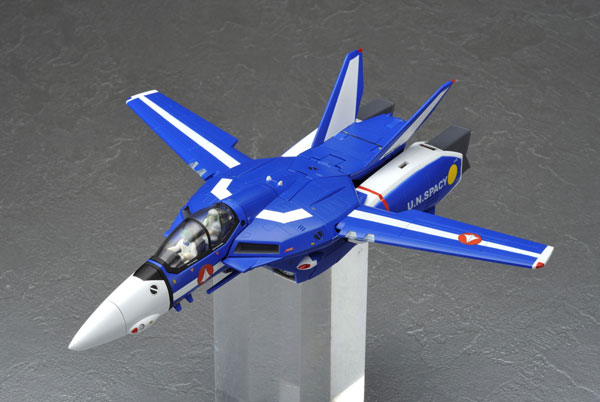やまとマクロスシリーズ 超時空要塞マクロス 1/60 完全変形 VF