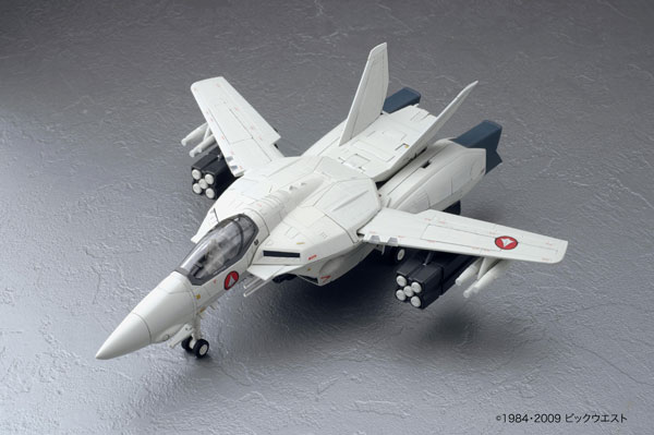 超時空要塞マクロス 1/60 完全変形 VF-1S 無塗装Ver.[やまと]《在庫切れ》