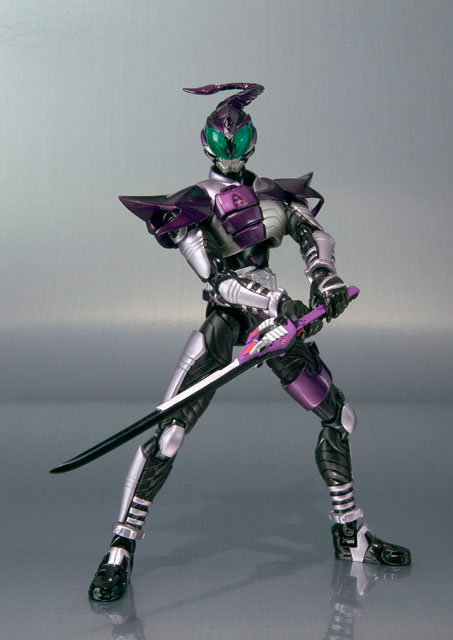 バンダイ S.H.フィギュアーツ 仮面ライダーサソード レビュー
