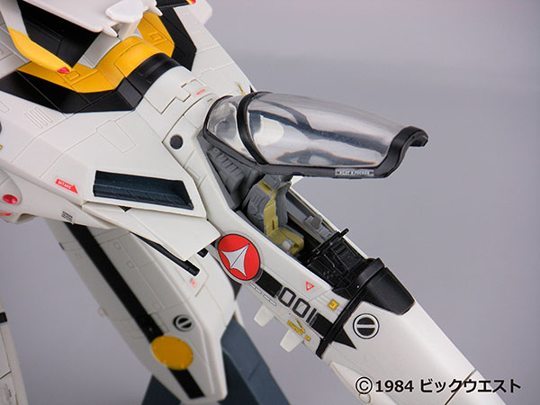 【リニューアルパッケージ版】やまとマクロスシリーズ 超時空要塞マクロス 1/48 完全変形 VF-1S ロイ・フォッカー機 HOB-FIG-0541_07.jpg