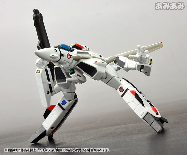 リボルテックヤマグチ No.082 三段変形バルキリー VF-1A 〈一条輝機〉 TOY-RBT-1038_09.jpg