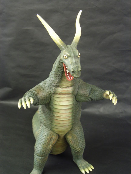 宇宙怪獣ゴアゴンゴン PVC製 塗装済み完成品（一部組み立て式