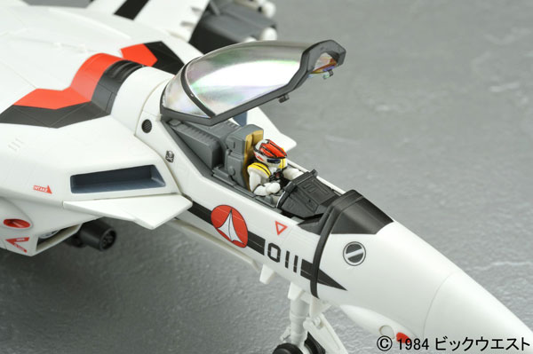 やまとマクロスシリーズ 超時空要塞マクロス 1/60 完全変形 VF-1A 一条輝 機 単品 TOY-RBT-0401_03.jpg