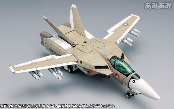 超時空要塞マクロス 1/100 VF-1A バルキリー ファイター 一般機 プラモデル TOY-RBT-1221_03.jpg