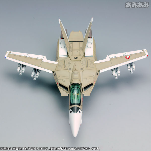 超時空要塞マクロス 1/100 VF-1A バルキリー ファイター 一般機 プラモデル TOY-RBT-1221_04.jpg
