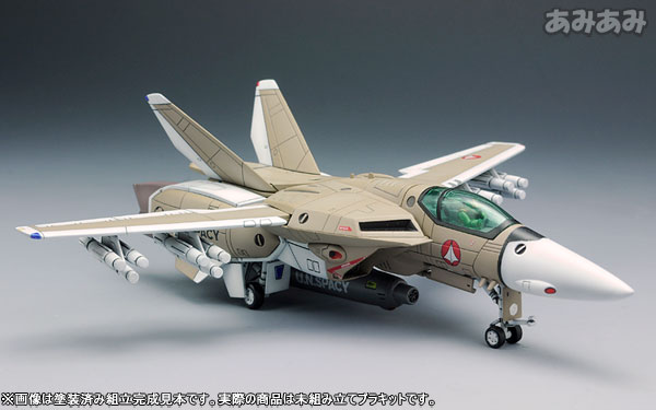 超時空要塞マクロス 1/100 VF-1A バルキリー ファイター 一般機 プラモデル TOY-RBT-1221_06.jpg