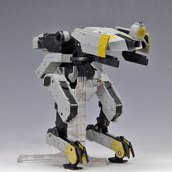 プレイアーツ改 メタルギアソリッド ピースウォーカー クリサリス コナミ Amazon.co.jp: METAL GEAR SOLID PEACE WALKER PLAY ARTS改 Vol