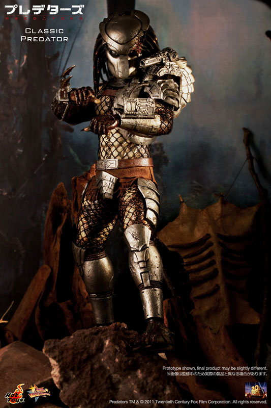 (未使用･未開封品)　ムービー・マスターピース  プレデターズ 1/6スケールフィギュア トラッカー・プレデター (猟犬付き) 7z28pnb Amazon.co.jp: ムービー・マスターピース プレデターズ 1/6