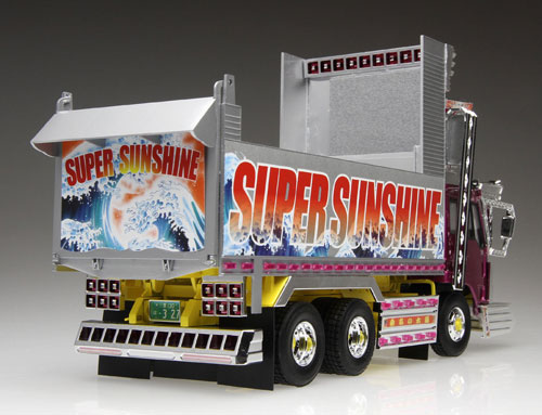 アオシマ 1/32 バリューデコトラ スーパーサンシャイン 深箱ダンプ 未組立 1/32 スーパーサンシャイン｜株式会社 青島文化教材社