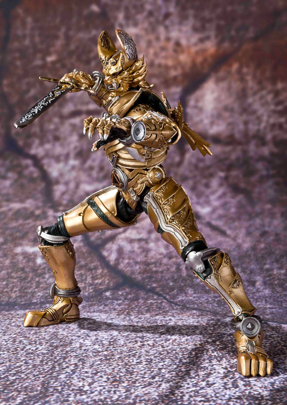 魔戒可動 牙狼〈GARO〉 黄金騎士 ガロ TOY-TOK-1464_02.jpg