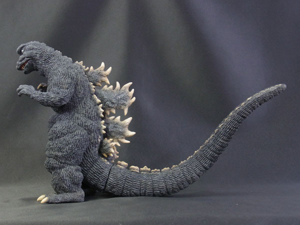 東宝　BANDAI2005年可動式ゴジラフィギュア Amazon.co.jp: エクスプラス GARAGE TOY 東宝30cmシリーズ