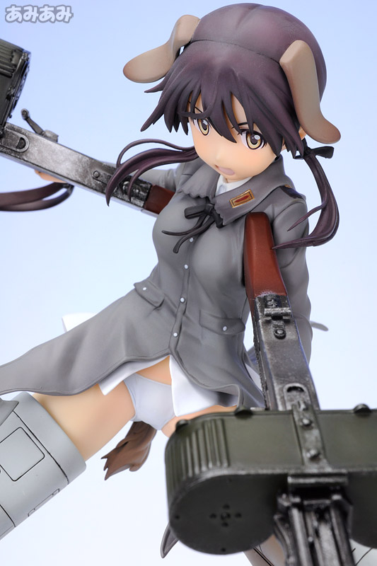 FIG-MOE-4505_13.jpg
