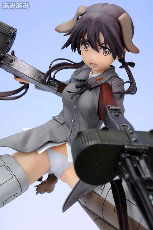 FIG-MOE-4505_16.jpg
