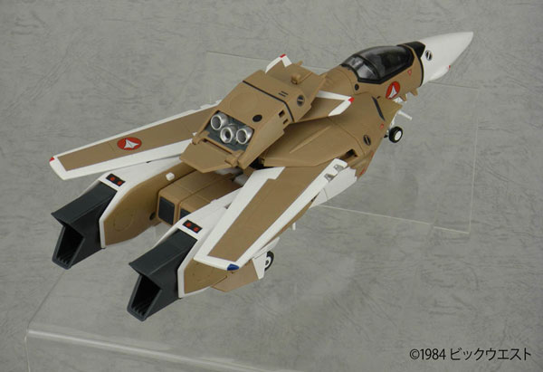 やまとマクロスシリーズ 超時空要塞マクロス-愛・おぼえていますか- 1/60 完全変形 VF-1A 量産機 劇場版 オプションパーツ付 TOY-RBT-2375_03.jpg