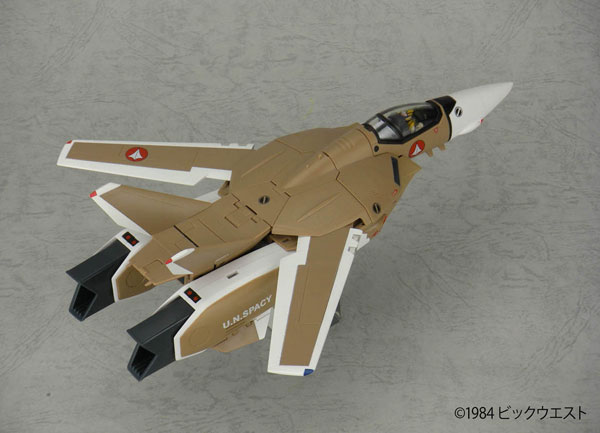 やまとマクロスシリーズ 超時空要塞マクロス-愛・おぼえていますか- 1/60 完全変形 VF-1A 量産機 劇場版 オプションパーツ付 TOY-RBT-2375_04.jpg