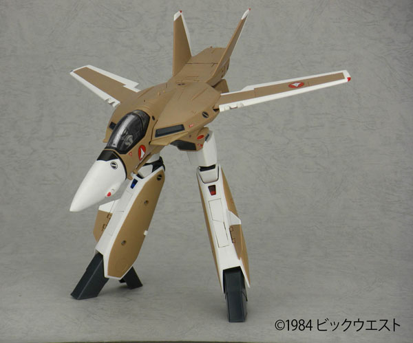 やまとマクロスシリーズ 超時空要塞マクロス-愛・おぼえていますか- 1/60 完全変形 VF-1A 量産機 劇場版 オプションパーツ付 TOY-RBT-2375_06.jpg