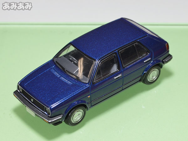 トミカリミテッド ヴィンテージ TLV-N71b VW ゴルフII 4ドア CLI(紺