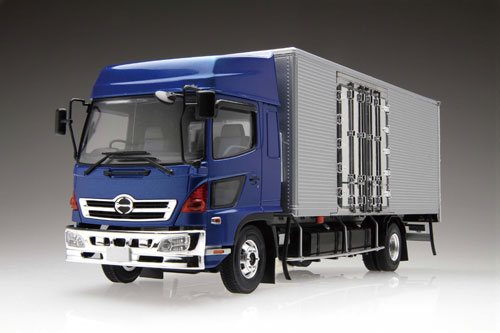 アオシマ 日野 レンジャープロ HINO RANGER 冷凍車 1/32 1/32 ミドルフレイト No.03 日野 レンジャー 冷凍車 プラモデル
